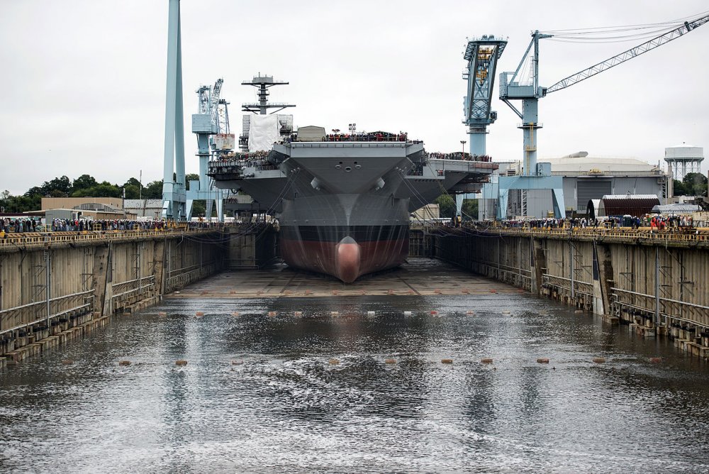 1280px-USS_Gerald_R._Ford_dry_dock_flooding,_20131011.JPG